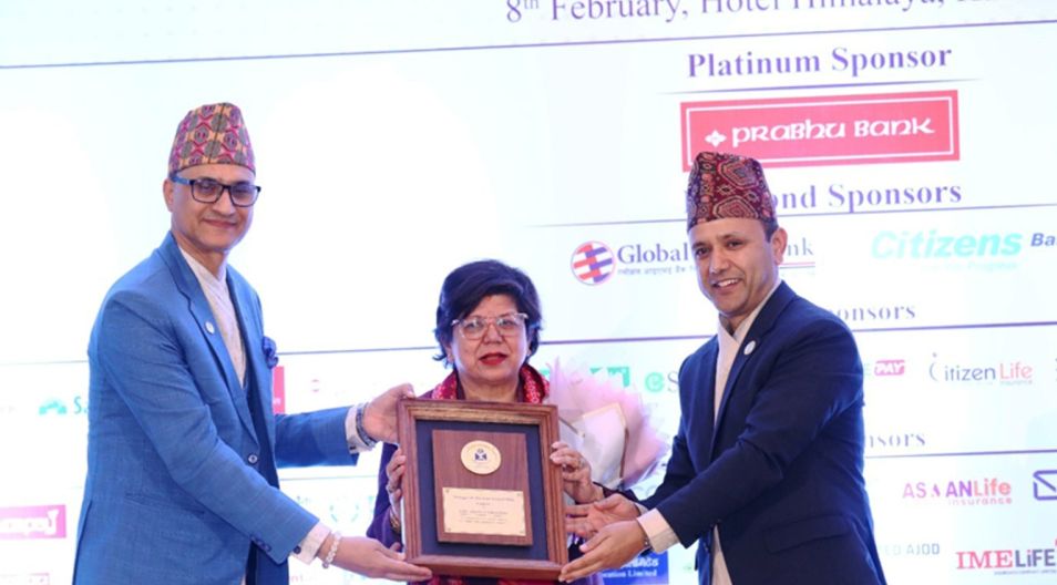 साल्ट ट्रेडिङकी सीईओ उर्मिला श्रेष्ठ ‘म्यानेजर अफ द इयर’ अवार्डबाट सम्मानित